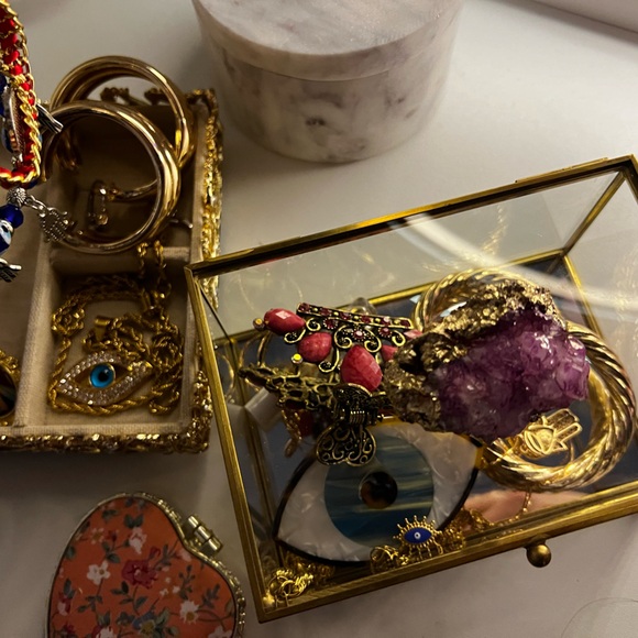 Meet your Posher, Jessica - Picture 7 of 14